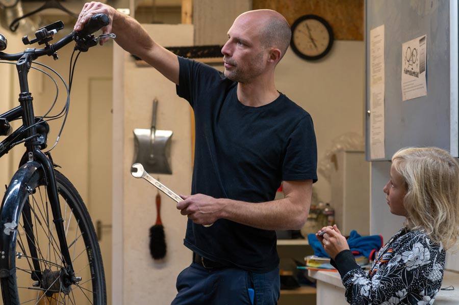 startseite-mann-fahrrad